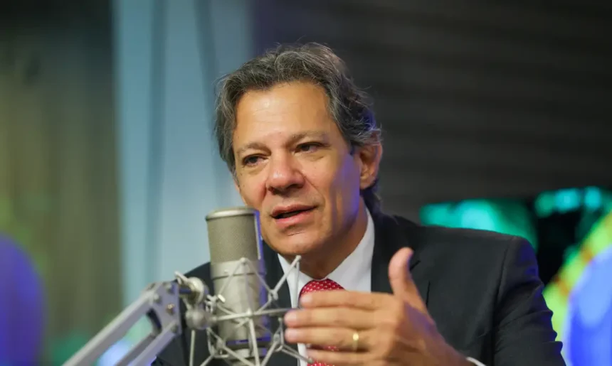 Reforma no Imposto de Renda: Lula pode "bater o martelo", segundo Haddad